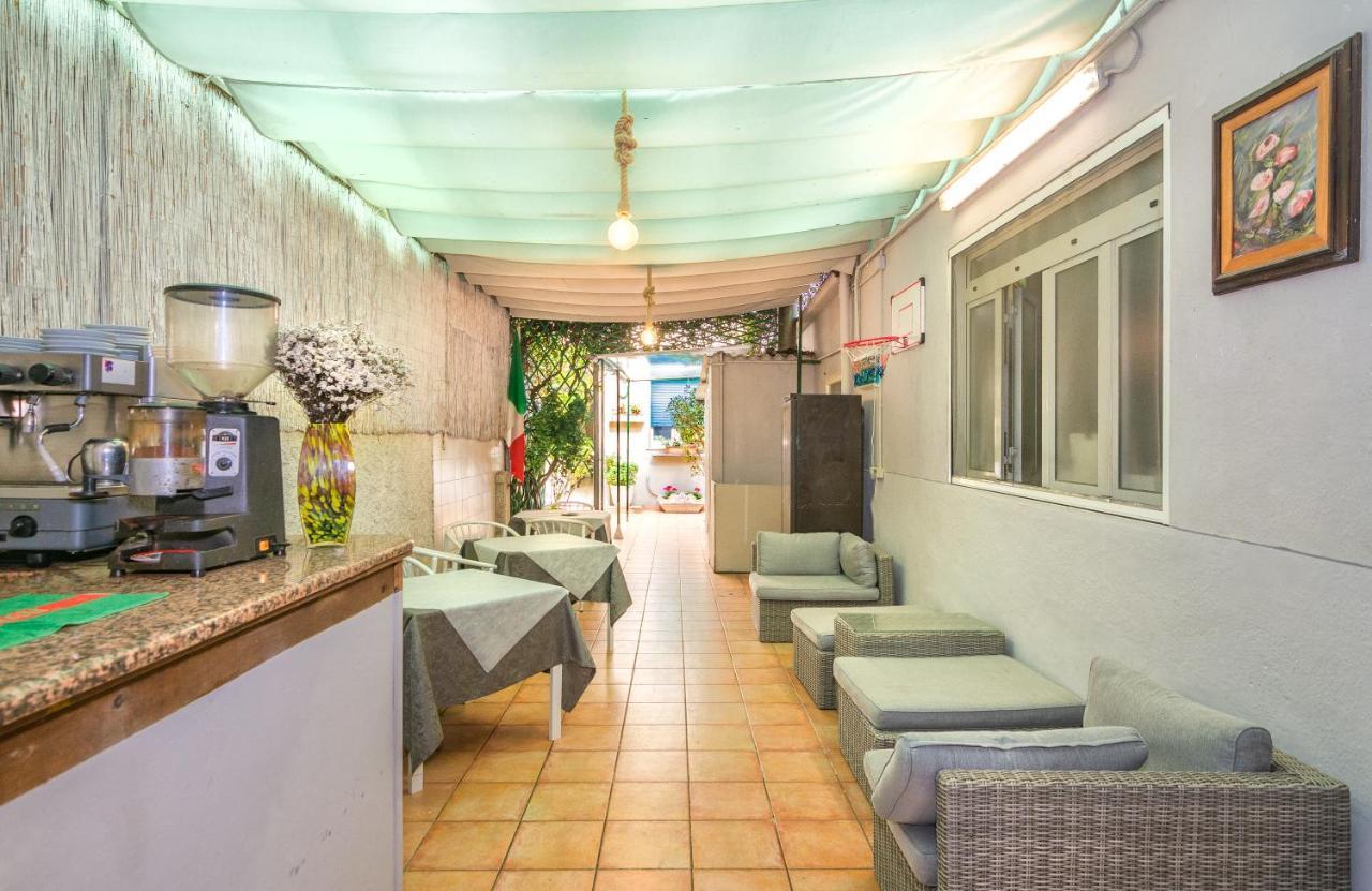 Hotel Stella Del Mare ヴィアレッジョ エクステリア 写真