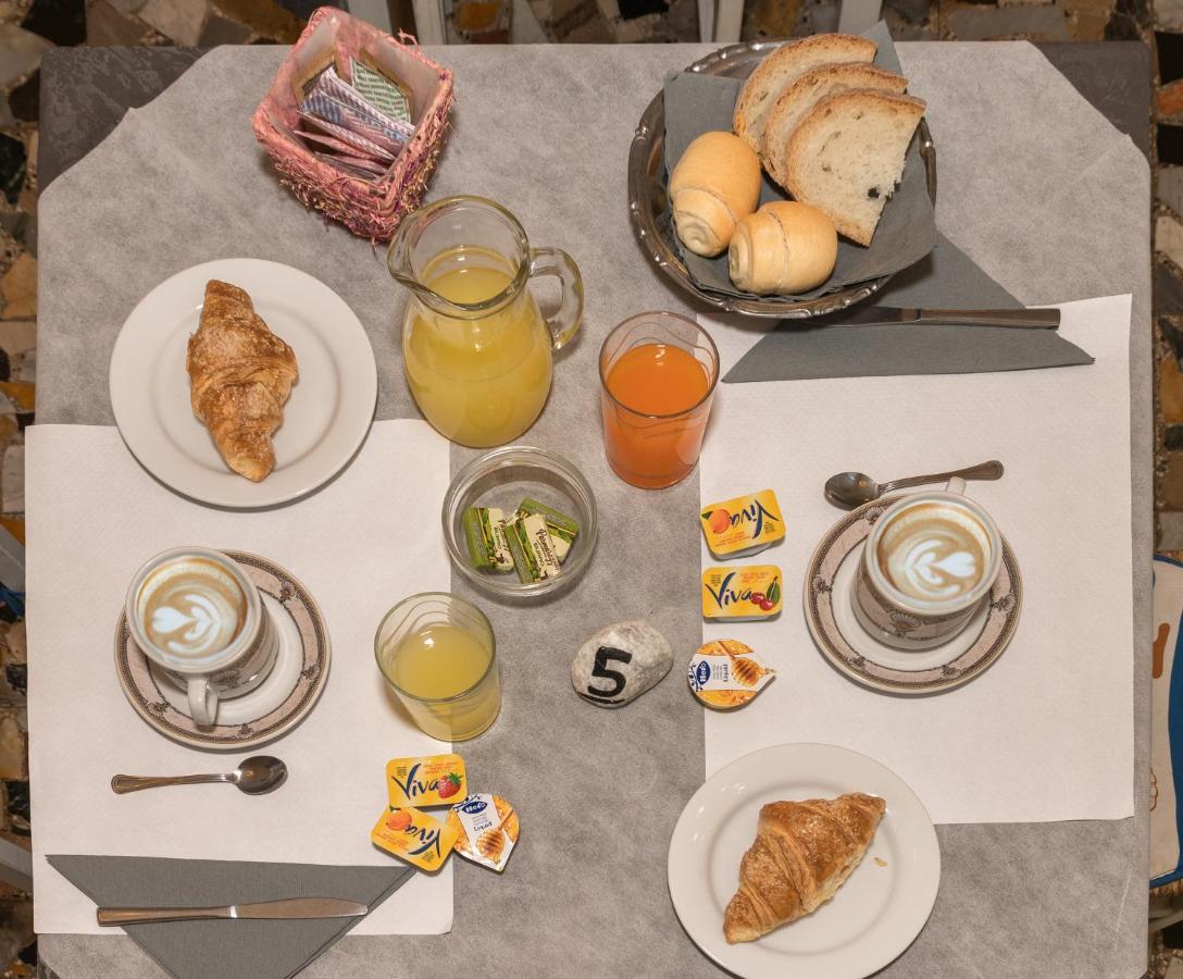 Hotel Stella Del Mare ヴィアレッジョ エクステリア 写真